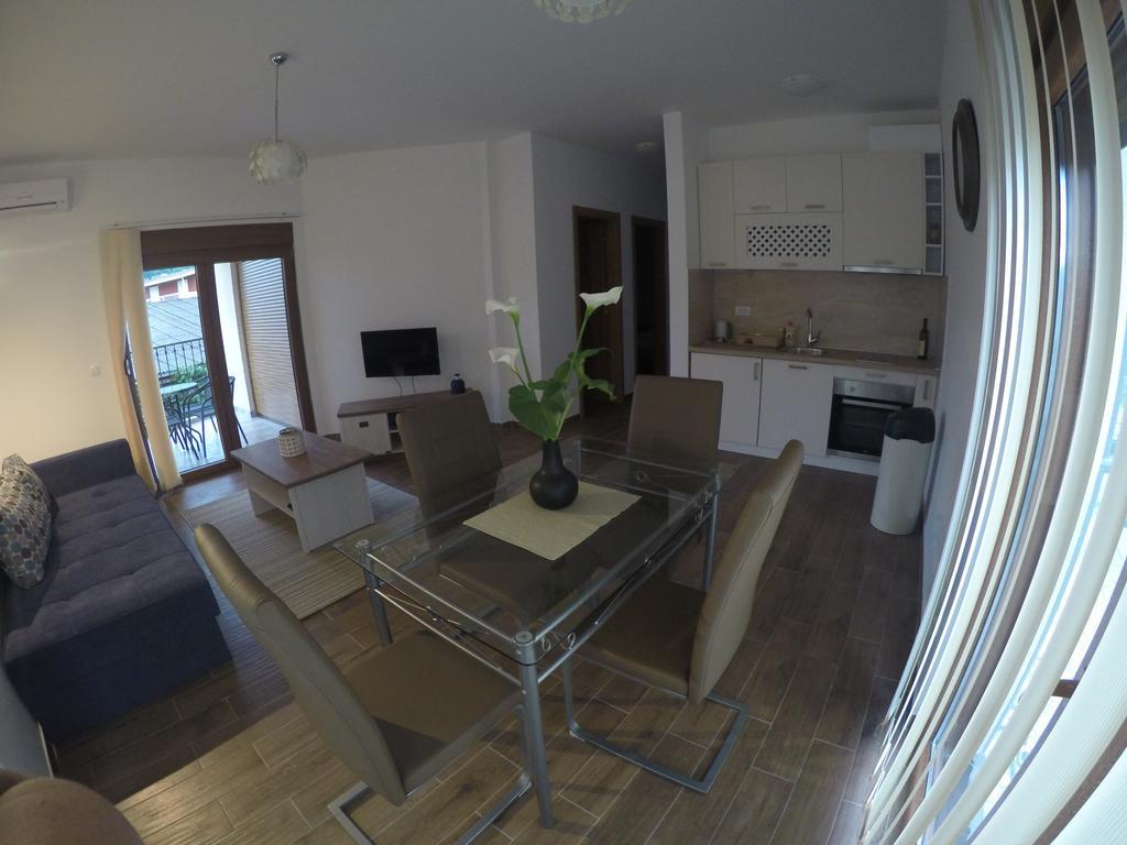Apartments Porat 티바트 외부 사진
