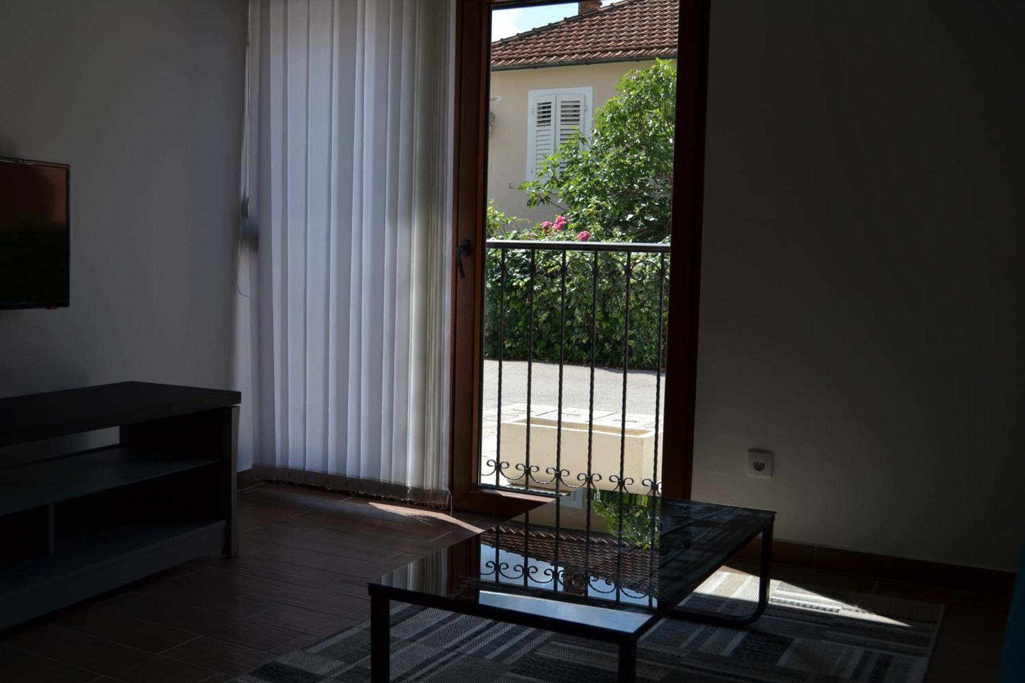 Apartments Porat 티바트 외부 사진
